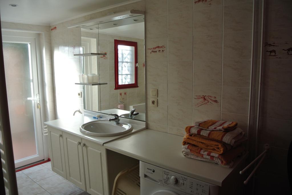 En Avignon 30133 Les Angles Apartment Les Angles  ห้อง รูปภาพ