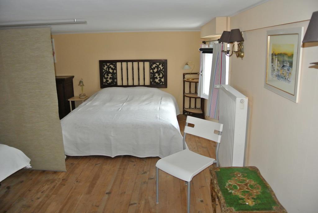 En Avignon 30133 Les Angles Apartment Les Angles  ห้อง รูปภาพ